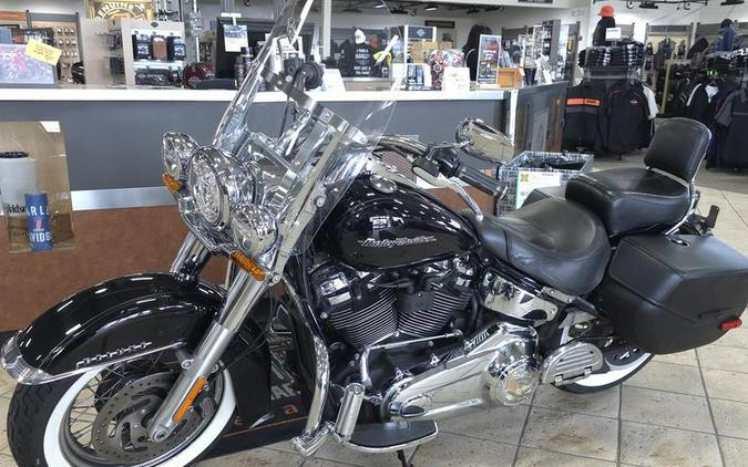 2019 Harley-Davidson® FLDE - Softail® Deluxe