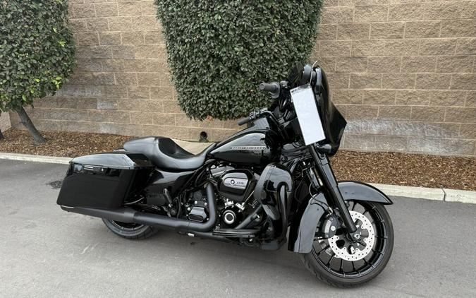 FLHXS 2019 Street Glide® Special
