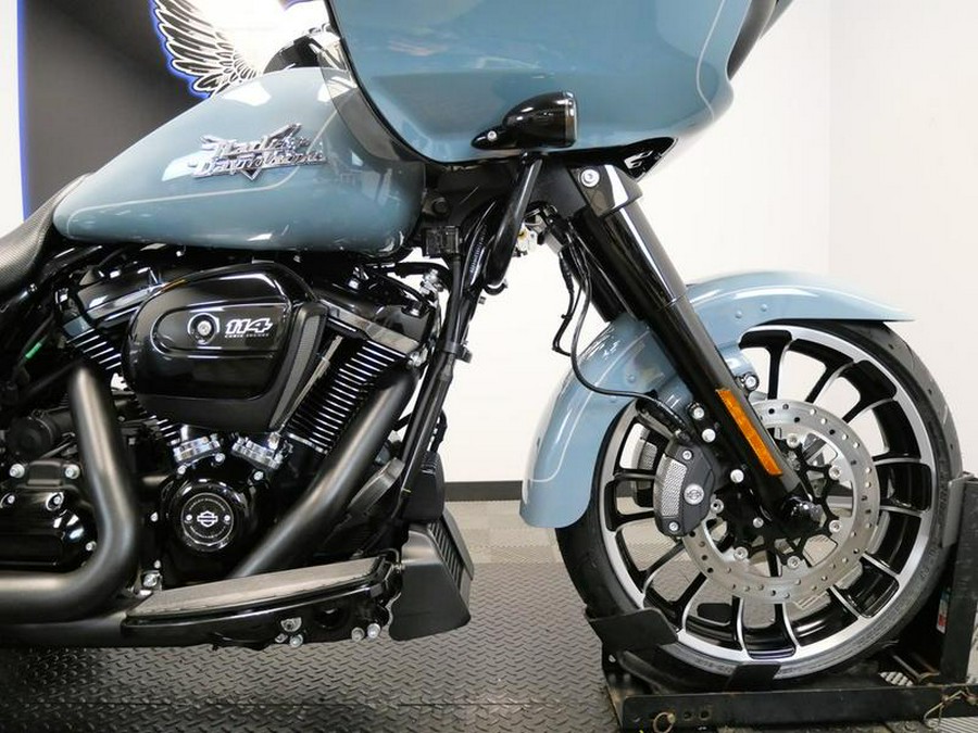 2024 Harley-Davidson® FLTRT - Road Glide® 3