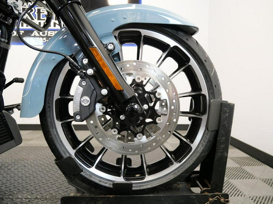 2024 Harley-Davidson® FLTRT - Road Glide® 3