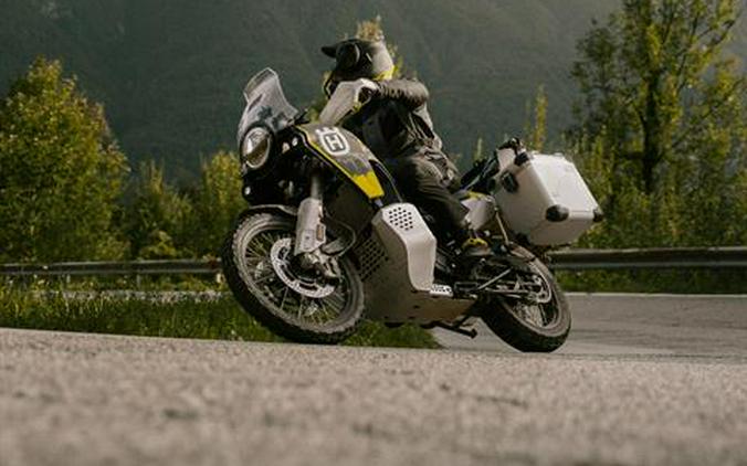2027 Husqvarna Norden 901 Expedition