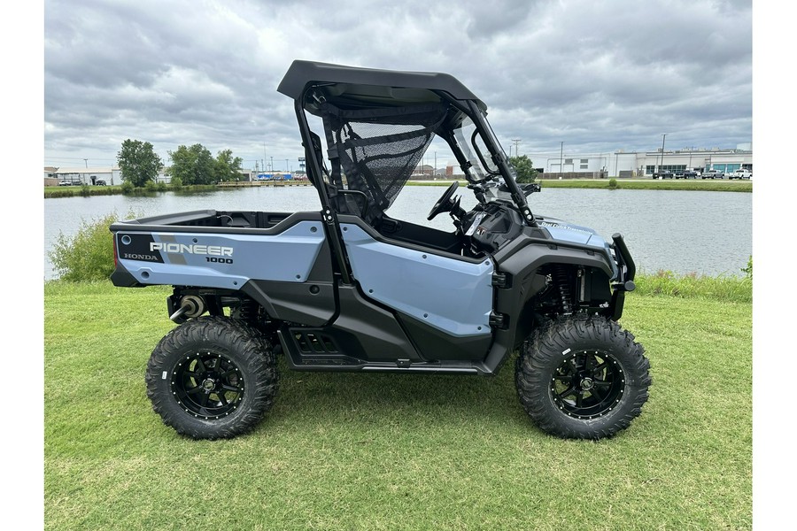 2024 Honda Pioneer 1000-3 DELUXE