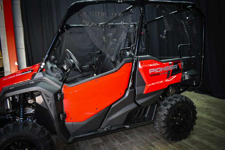 2024 Honda Pioneer 1000-5 Deluxe