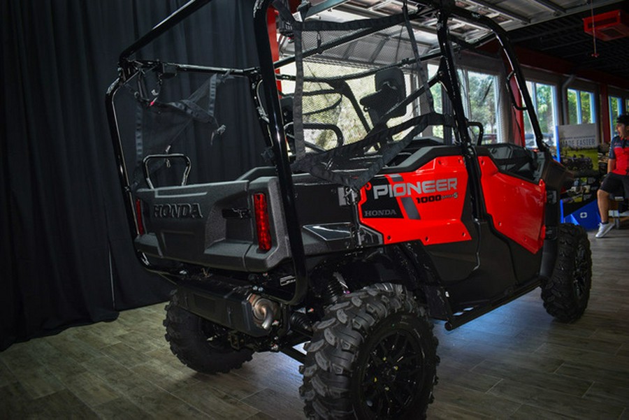 2024 Honda Pioneer 1000-5 Deluxe