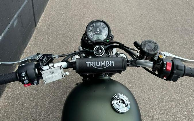 2022 Triumph Street Scrambler Matt Khaki Matt Ironstone