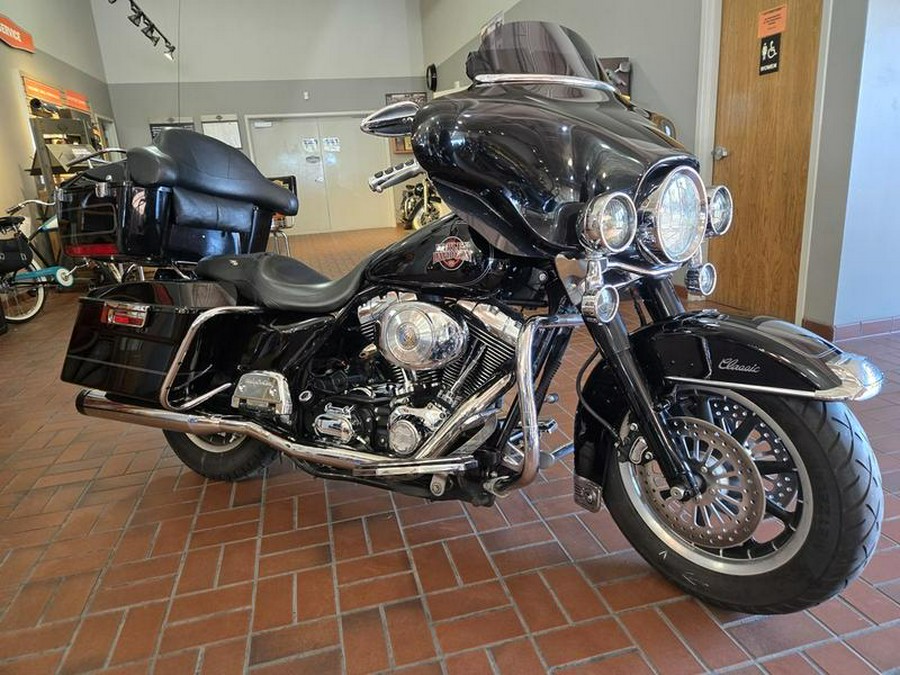 2004 Harley-Davidson® FLHT - Electra Glide® Standard