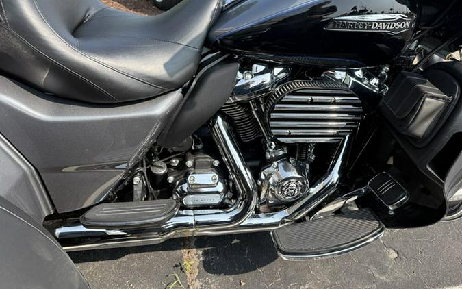 2021 Harley-Davidson Trike FLHTCUTG - Tri Glide Ultra