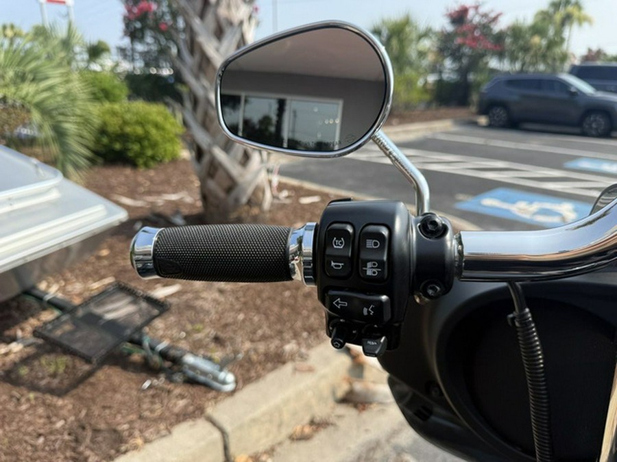 2021 Harley-Davidson Trike FLHTCUTG - Tri Glide Ultra