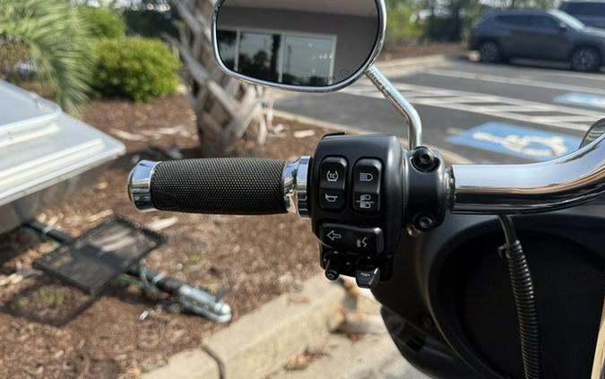 2021 Harley-Davidson Trike FLHTCUTG - Tri Glide Ultra