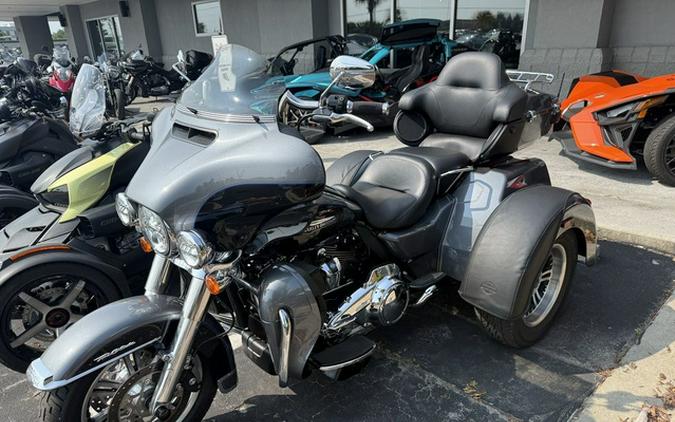 2021 Harley-Davidson Trike FLHTCUTG - Tri Glide Ultra
