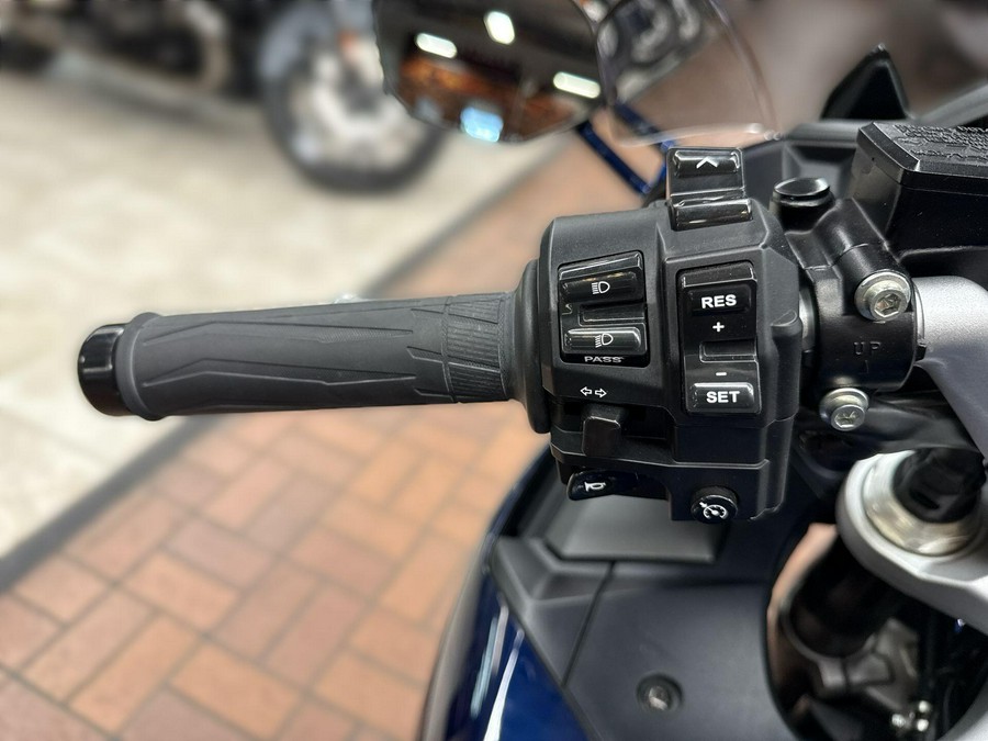 2024 Yamaha FJR1300 ES