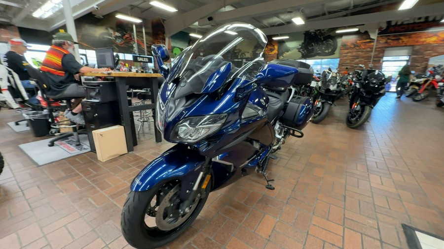 2024 Yamaha FJR1300 ES