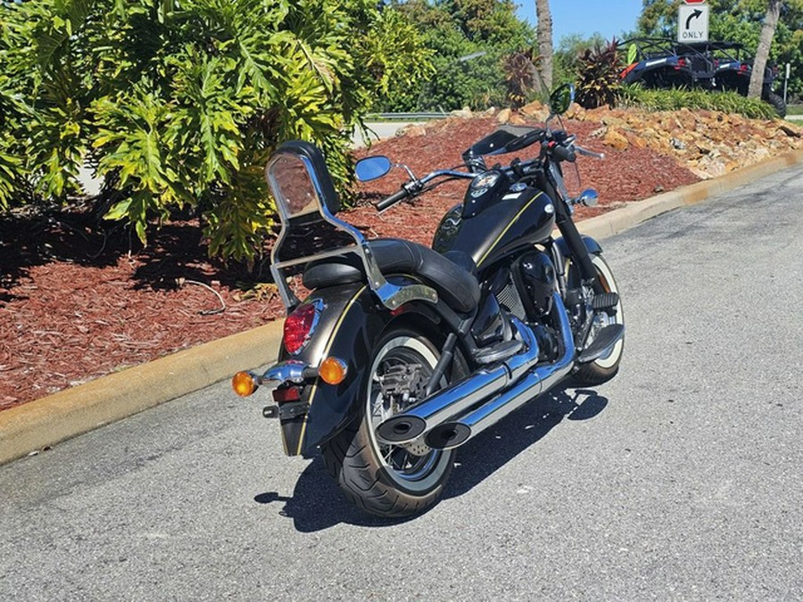 2023 Kawasaki Vulcan 900 Classic