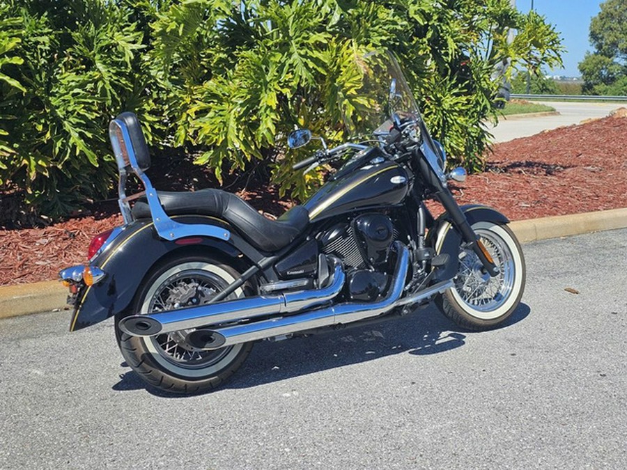 2023 Kawasaki Vulcan 900 Classic