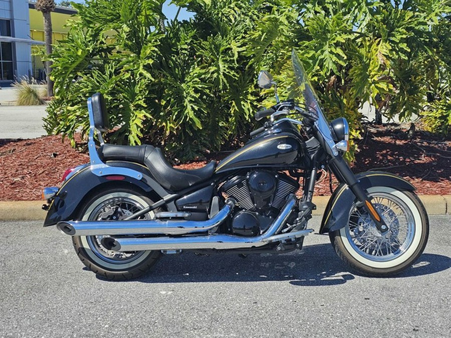 2023 Kawasaki Vulcan 900 Classic