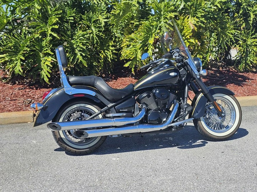 2023 Kawasaki Vulcan 900 Classic