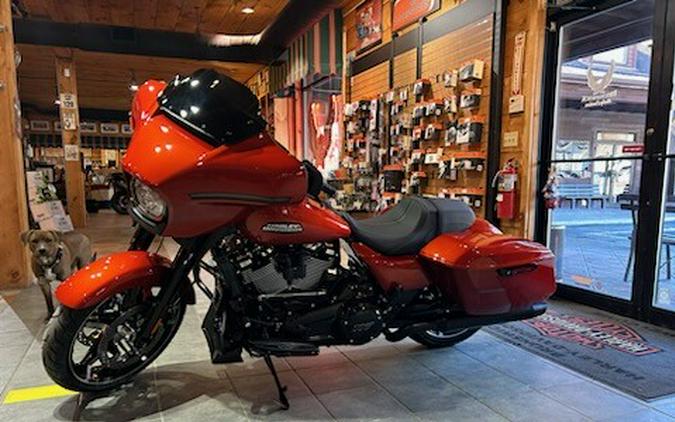 2024 Harley-Davidson Street Glide® Whiskey Fire - Black Finish