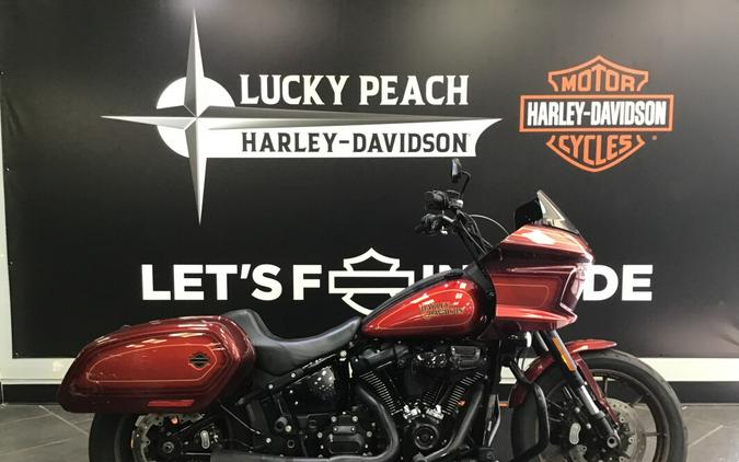 2022 Harley-Davidson® Low Rider® El Diablo El Diablo Bright Red and El Diablo Dark Red Metallic Fade