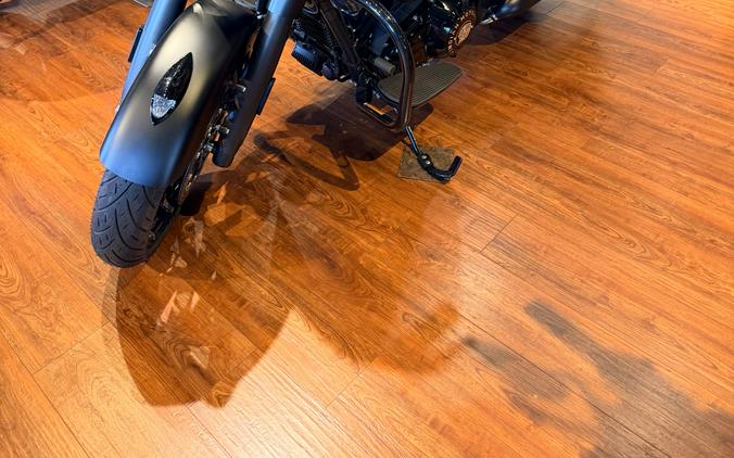 2026 Indian Motorcycle Chieftain® Dark Horse® with PowerBand Audio Package