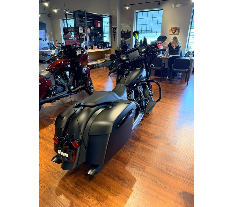 2026 Indian Motorcycle Chieftain® Dark Horse® with PowerBand Audio Package