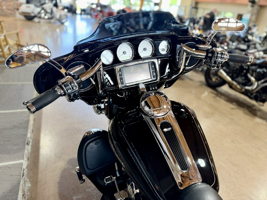 2016 FLHXS - Street Glide Special