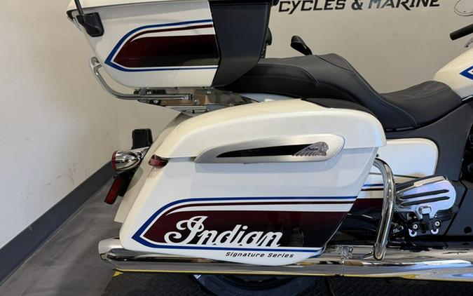 2026 Indian Pursuit Limited Signature Series Frontier Pearl / Revere Red