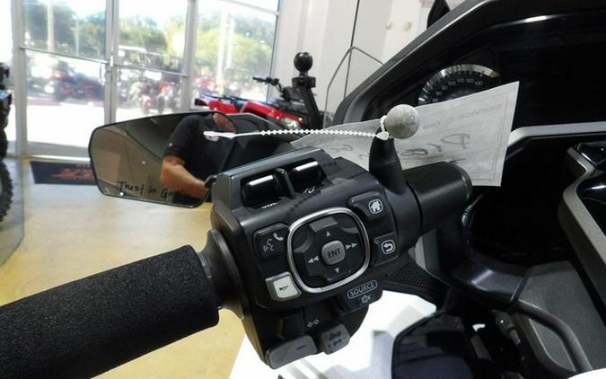 2020 Honda Gold Wing Tour Automatic DCT Pearl Glare White