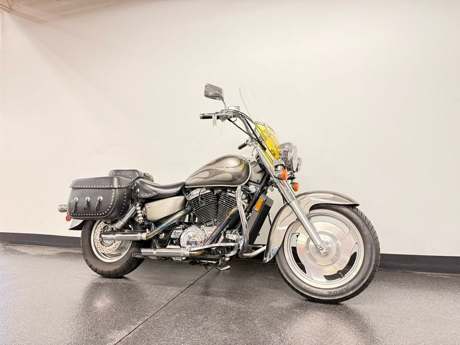 2006 Honda® Shadow® Sabre™
