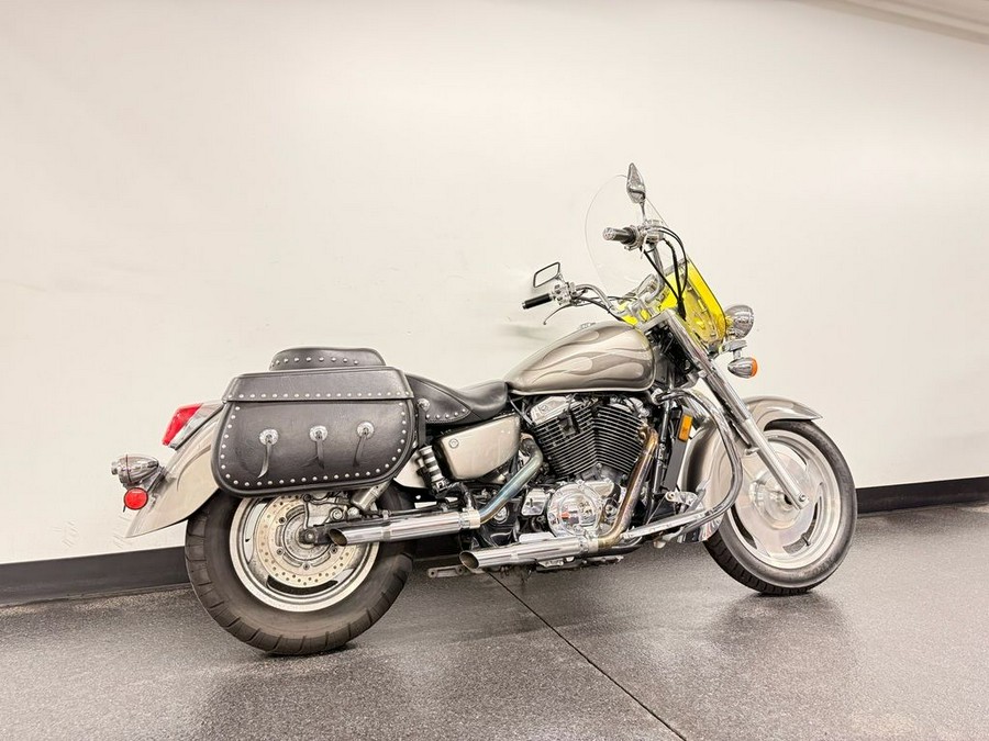 2006 Honda® Shadow® Sabre™