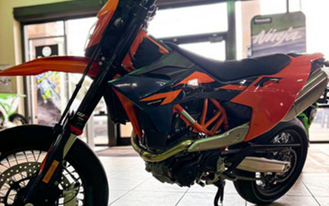 2026 KTM SMC 690 R