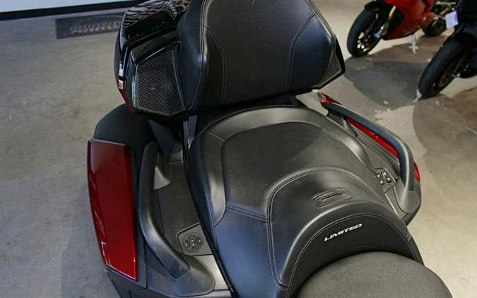 2023 Can-Am® Spyder RT Limited Dark Wheels