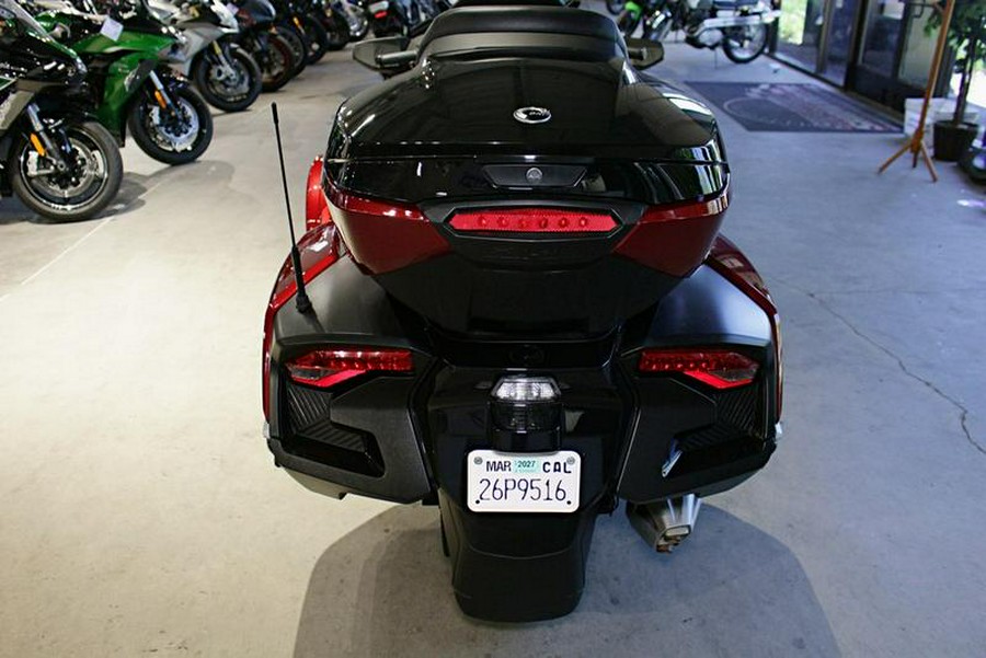 2023 Can-Am® Spyder RT Limited Dark Wheels