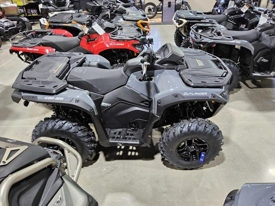 2026 Can-Am® Outlander DPS 850
