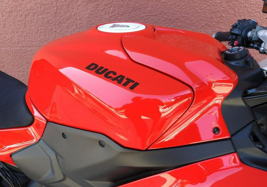 2025 Ducati Panigale V2