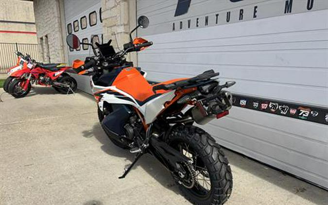 2025 KTM 890 Adventure R