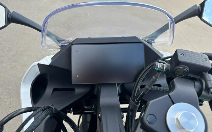 2022 CFMOTO 300SS