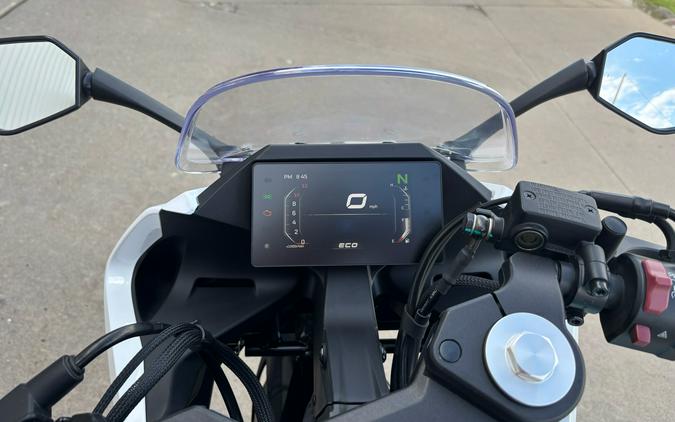 2022 CFMOTO 300SS