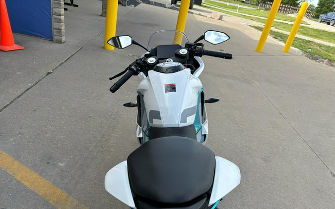 2022 CFMOTO 300SS