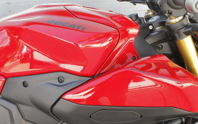 2026 Ducati Streetfighter V2 S