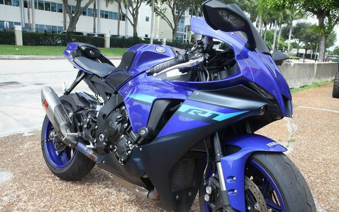 2024 Yamaha YZF-R1