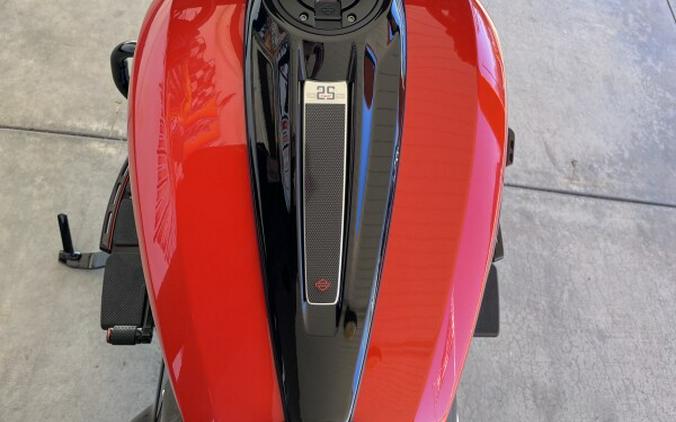FLHXSE 2024 CVO™ Street Glide®