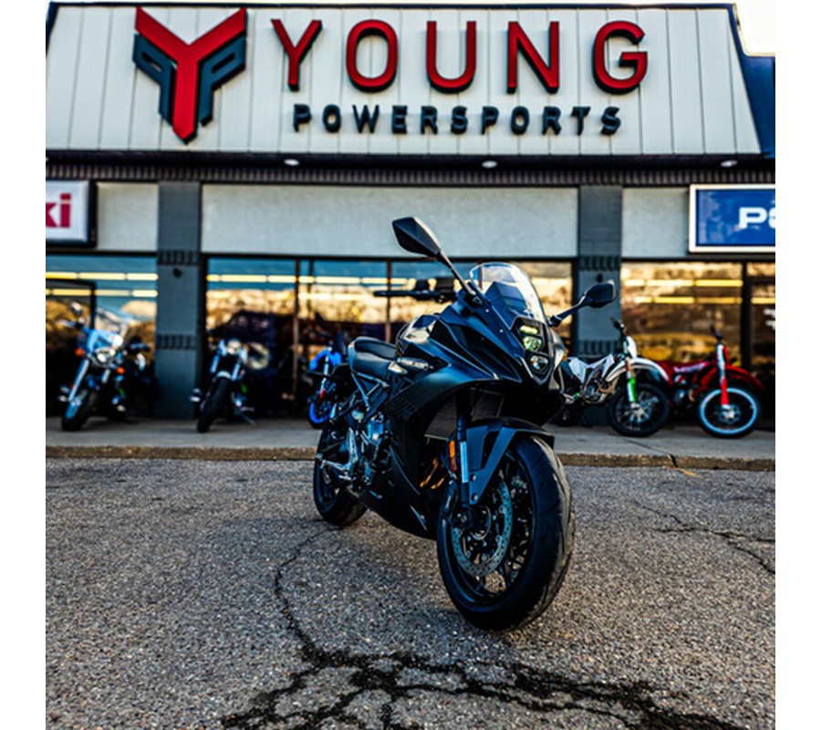 2025 Suzuki GSX-8R
