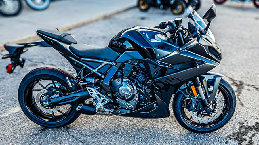 2025 Suzuki GSX-8R
