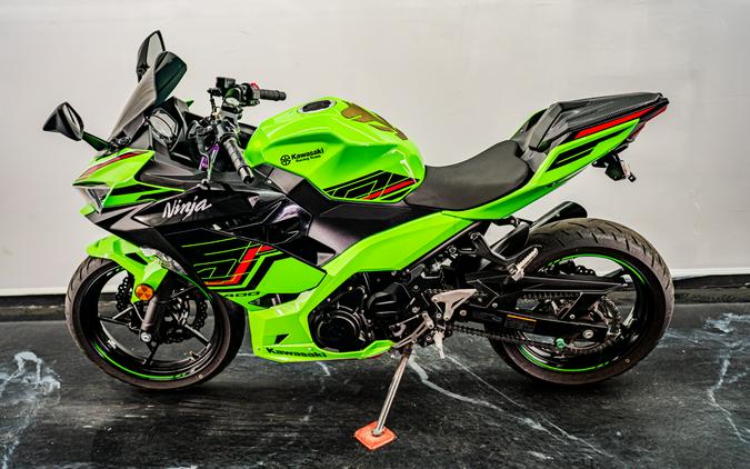2023 Kawasaki Ninja 400 KRT Edition
