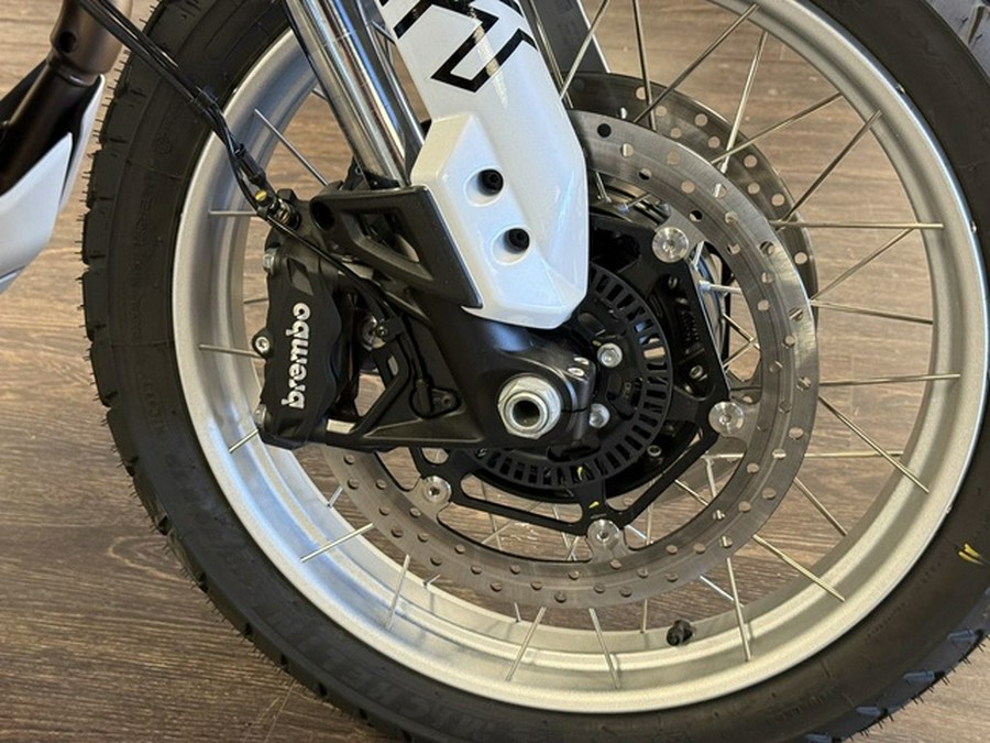 2025 Moto Guzzi V85 TT