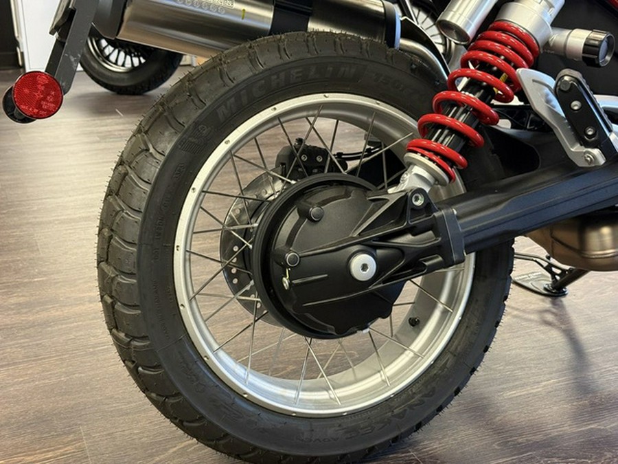 2025 Moto Guzzi V85 TT