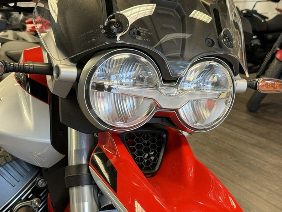 2025 Moto Guzzi V85 TT