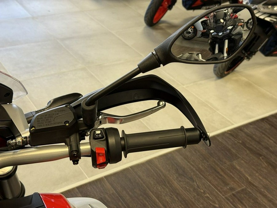 2025 Moto Guzzi V85 TT