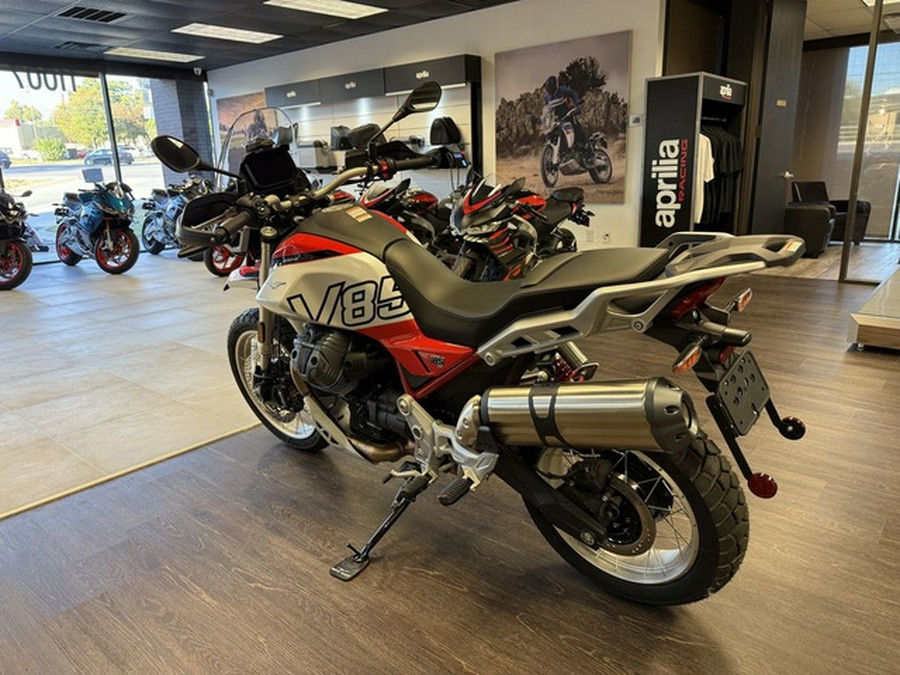 2025 Moto Guzzi V85 TT