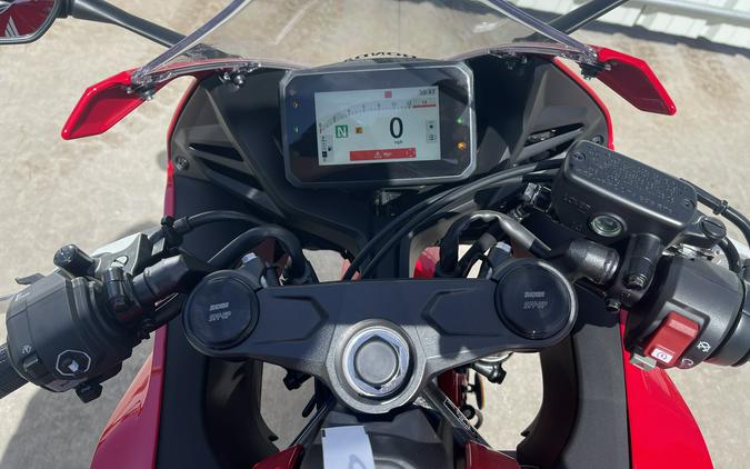 2026 Honda CBR650R E-Clutch